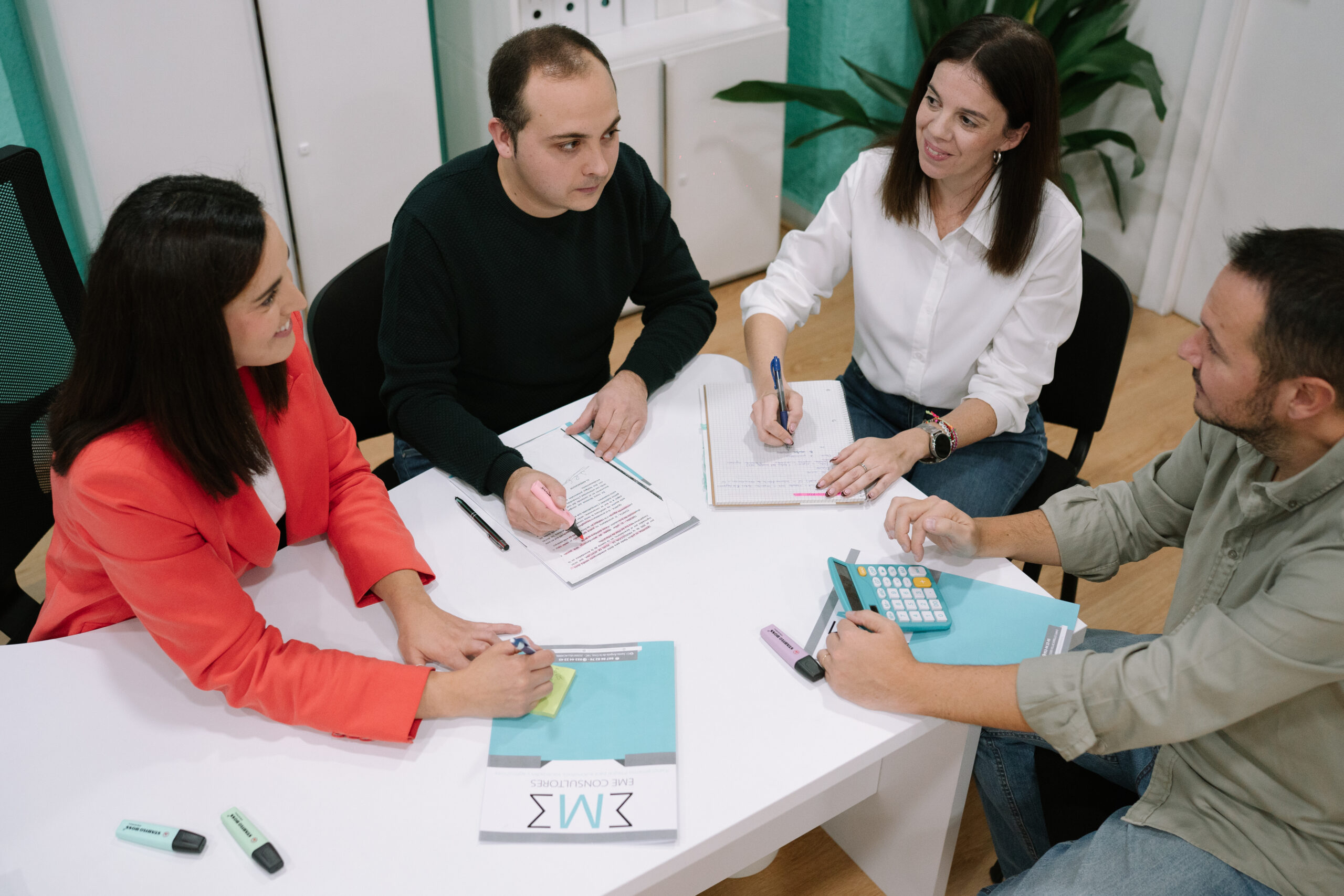 equipo de EME Consultores, empresa de consultoria